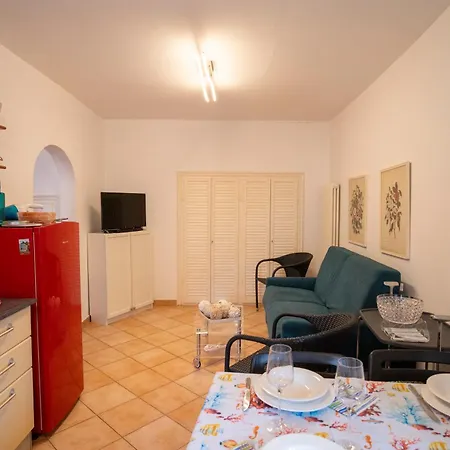 La Via Del Mare By Portofinovacanze Apartment Rapallo